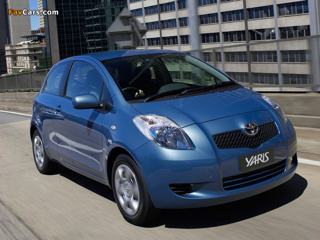 Toyota Yaris YRS 3-door 2006 wallpapers (640 x 480)