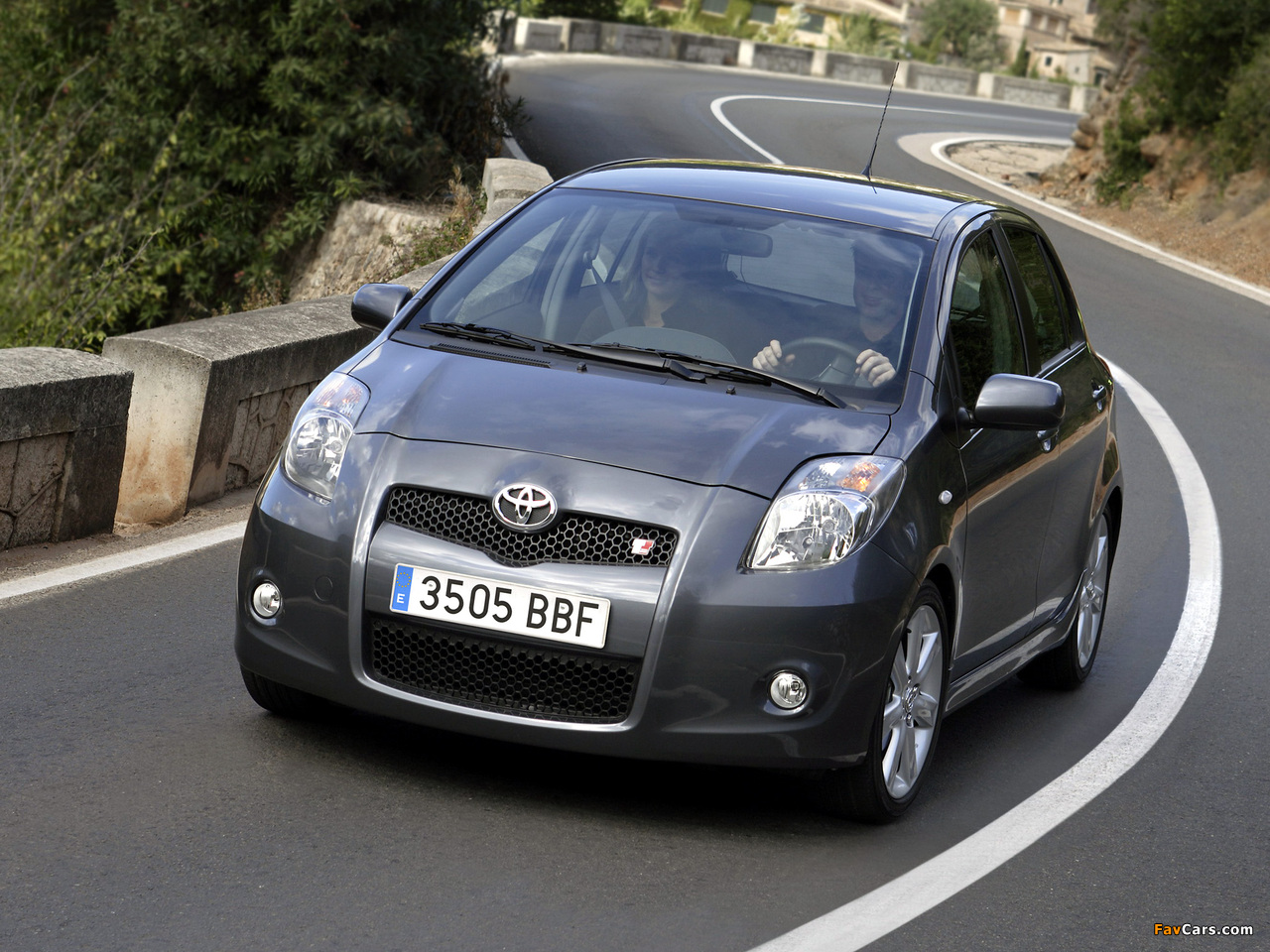 Toyota Yaris T-Sport 5-door 2007–09 wallpapers (1280 x 960)