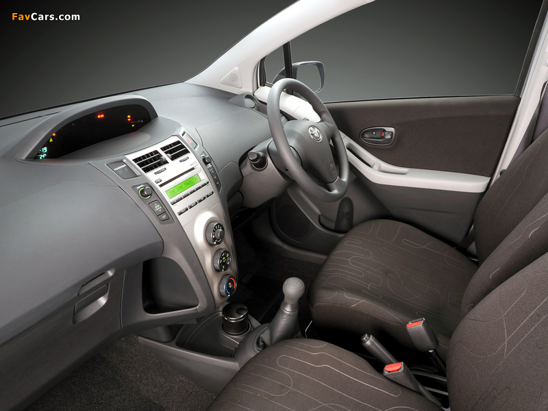 Toyota Yaris Zen 2010–11 wallpapers (800 x 600)