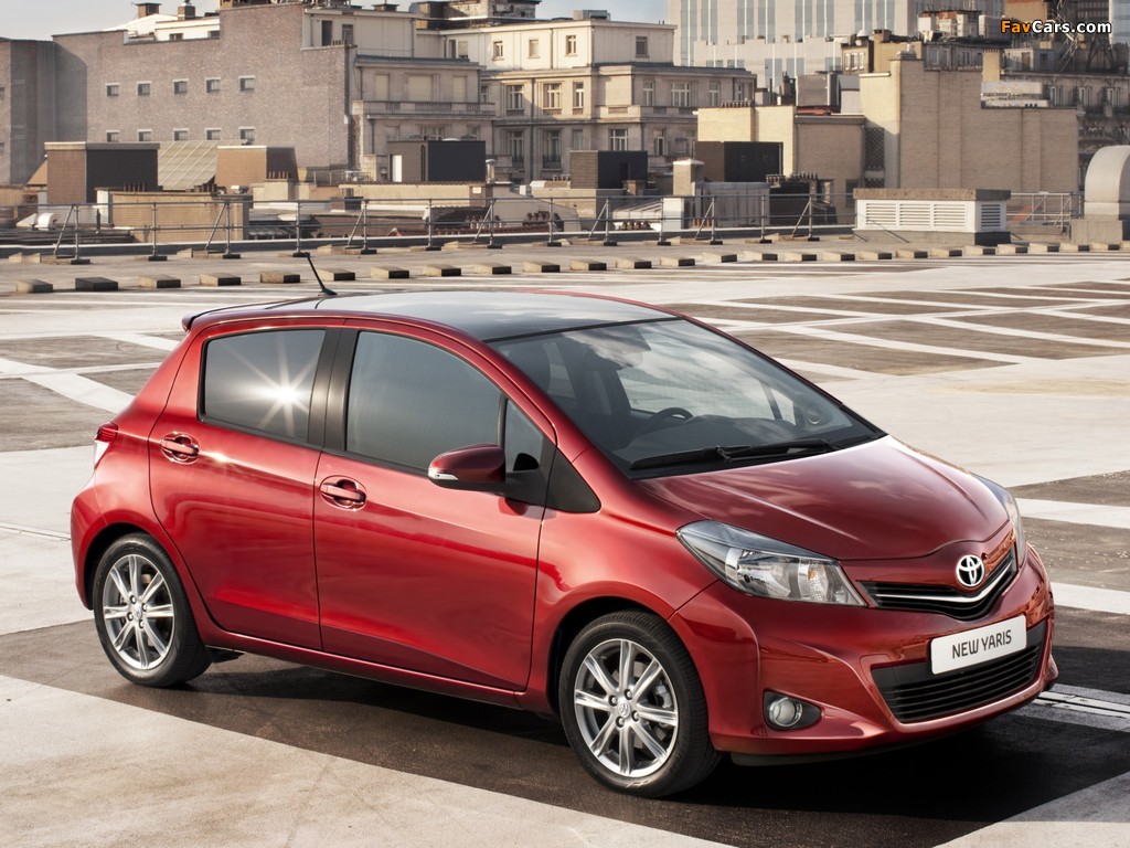 Toyota Yaris 5-door 2011 wallpapers (1024 x 768)