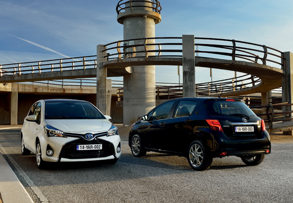 Toyota Yaris 2011 wallpapers