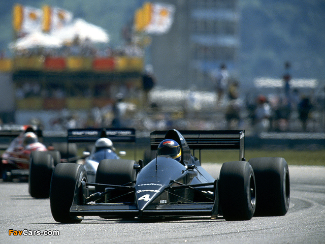 Images of Tyrrell 017B 1989 (640 x 480)