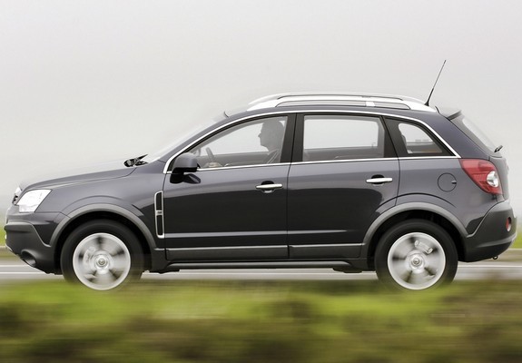Images of Vauxhall Antara 2007–10