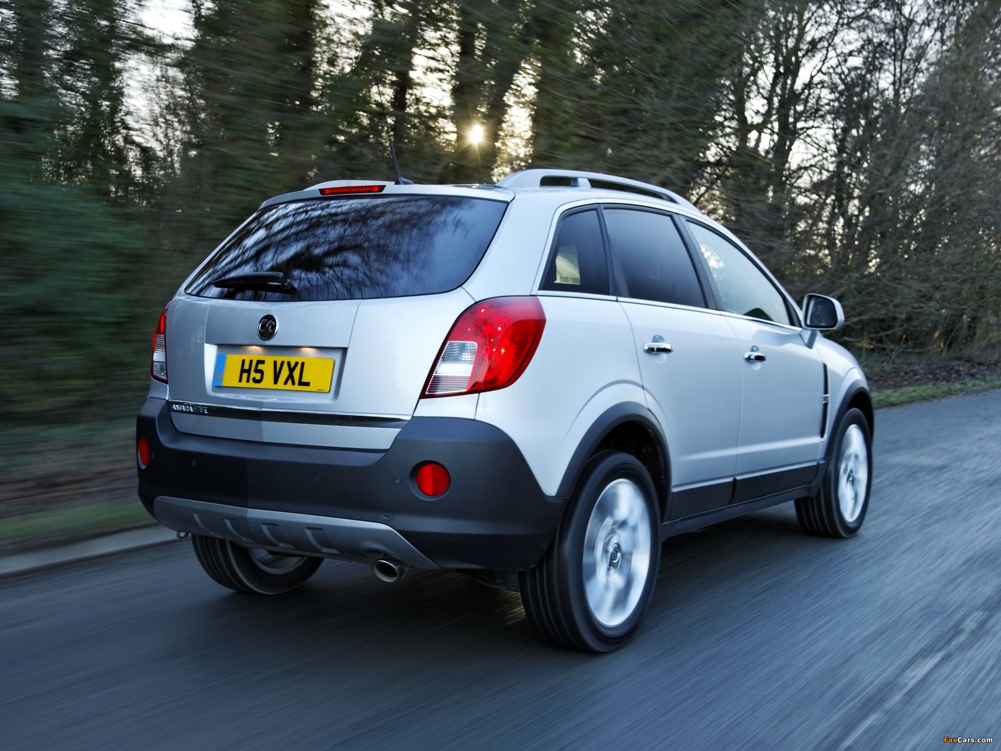 Vauxhall Antara 2010 images (2048 x 1536)