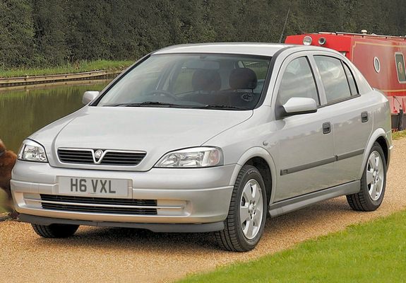 Images of Vauxhall Astra 5-door 1998–2004