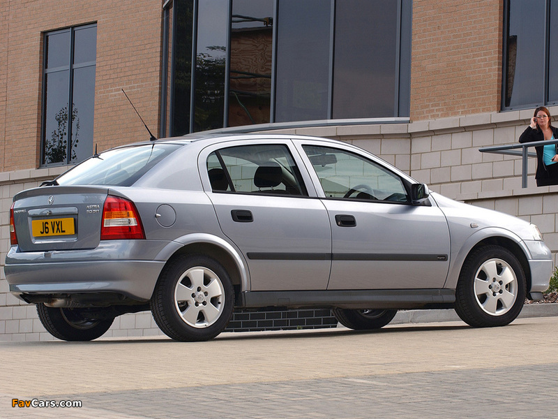 Photos of Vauxhall Astra 5-door 1998–2004 (800 x 600)
