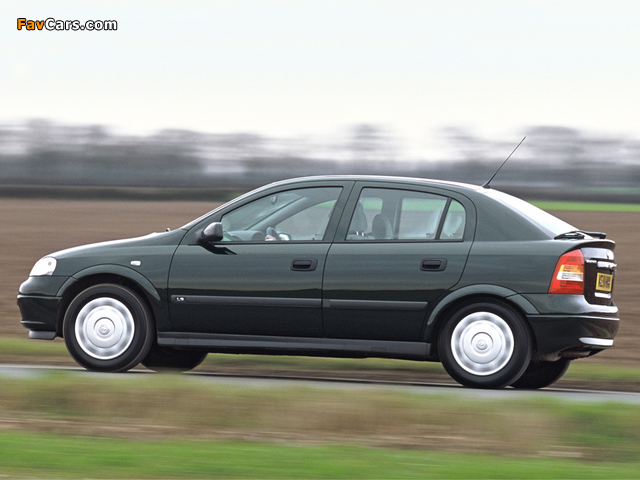 Photos of Vauxhall Astra 5-door 1998–2004 (640 x 480)