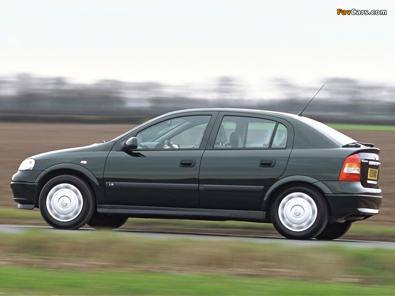 Photos of Vauxhall Astra 5-door 1998–2004 (800 x 600)