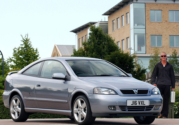 Photos of Vauxhall Astra Turbo Coupe 2000–05