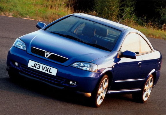 Photos of Vauxhall Astra Coupe 2000–05