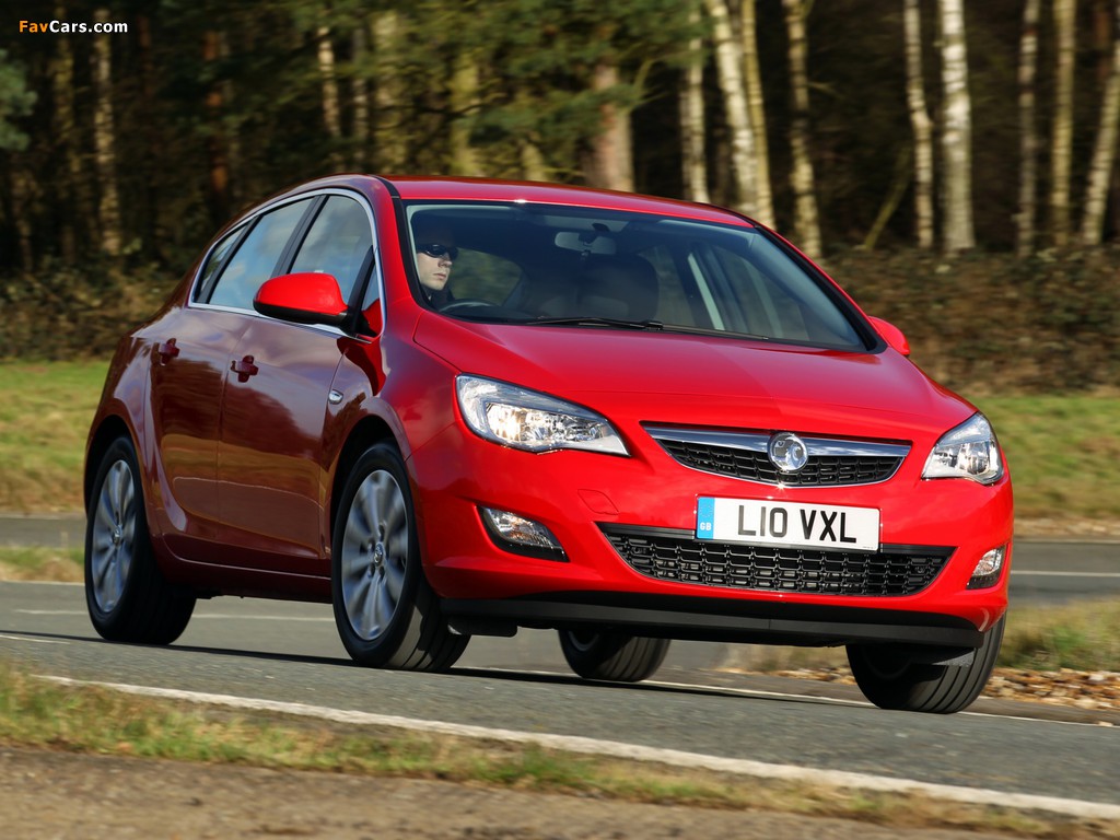 Photos of Vauxhall Astra 2009–12 (1024 x 768)