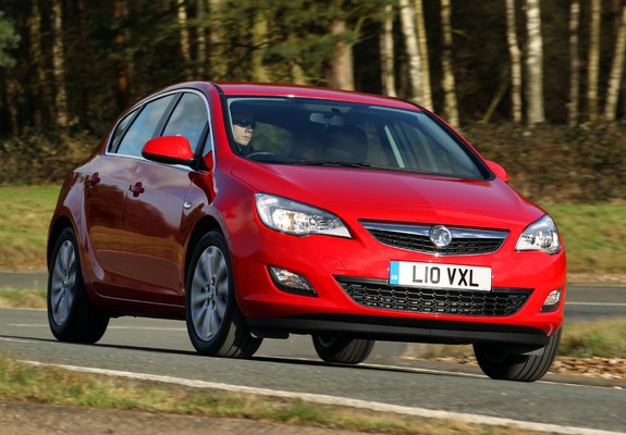 Photos of Vauxhall Astra 2009–12