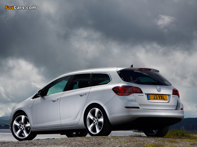 Photos of Vauxhall Astra Sports Tourer 2010–12 (640 x 480)