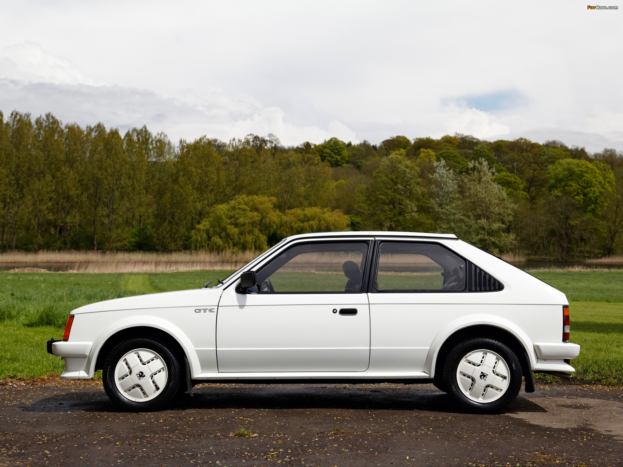 Pictures of Vauxhall Astra GTE 1983–85 (2048 x 1536)