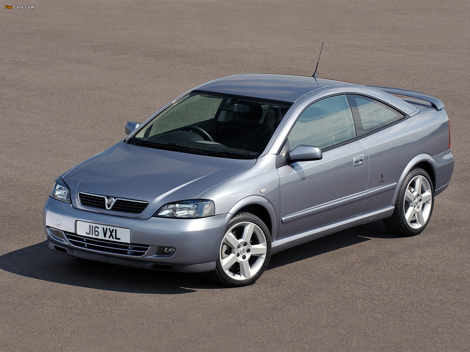 Pictures of Vauxhall Astra Turbo Coupe 2000–05 (1600 x 1200)