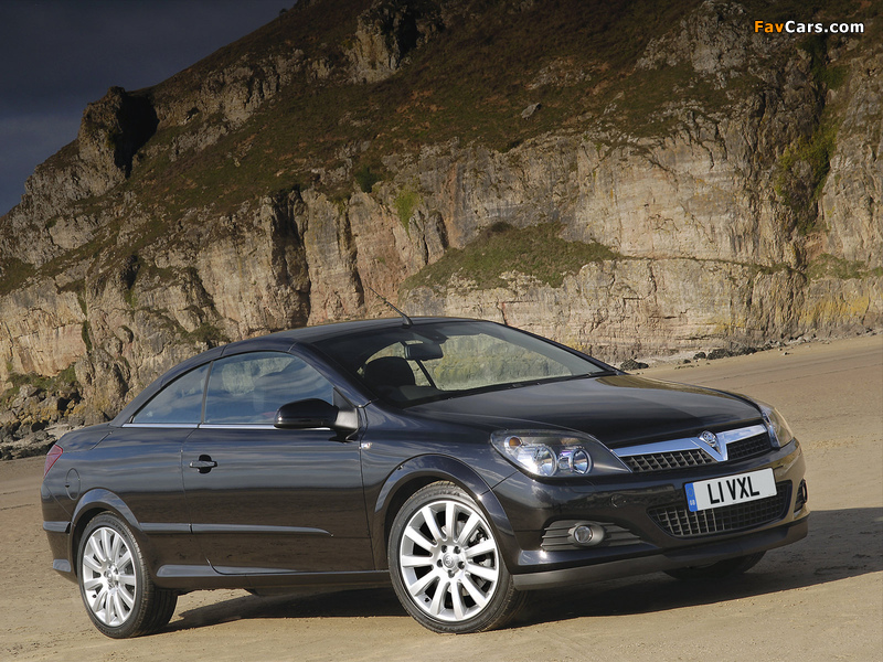 Pictures of Vauxhall Astra TwinTop 2006–10 (800 x 600)