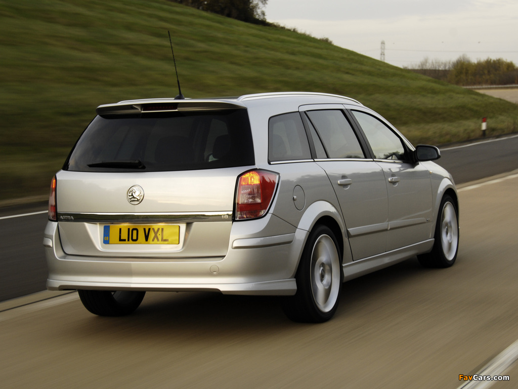 Pictures of Vauxhall Astra Sport Estate 2007–10 (1024 x 768)