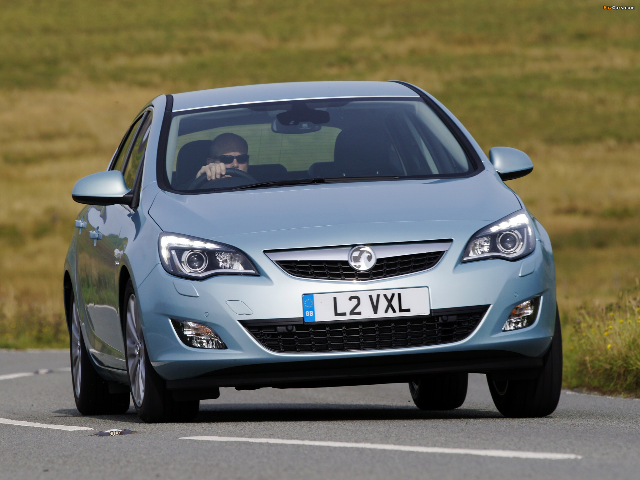 Pictures of Vauxhall Astra 2009–12 (2048 x 1536)