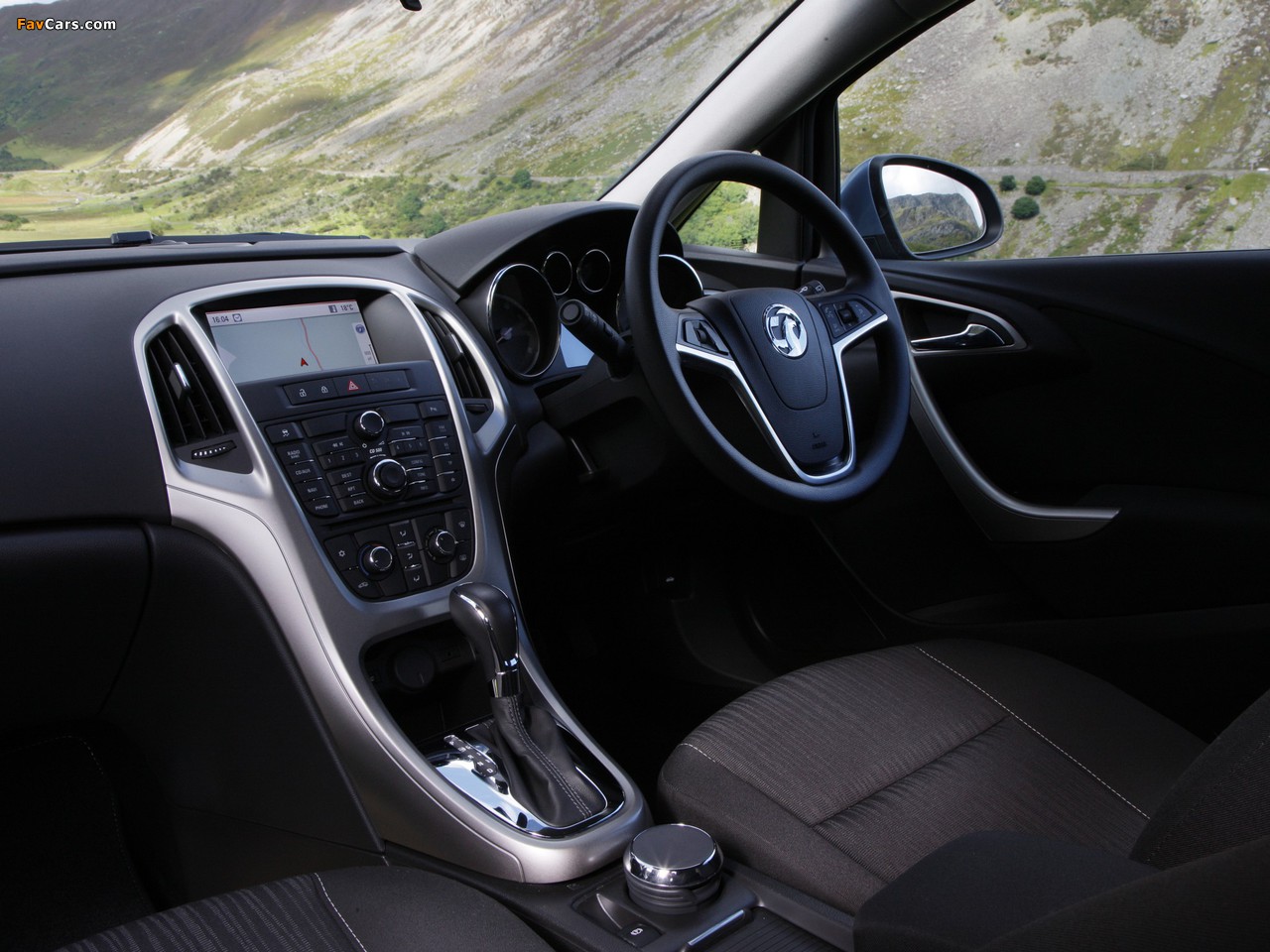 Pictures of Vauxhall Astra Sports Tourer 2010–12 (1280 x 960)