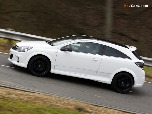 Pictures of Vauxhall Astra VXR Arctic Special 2010 (640 x 480)
