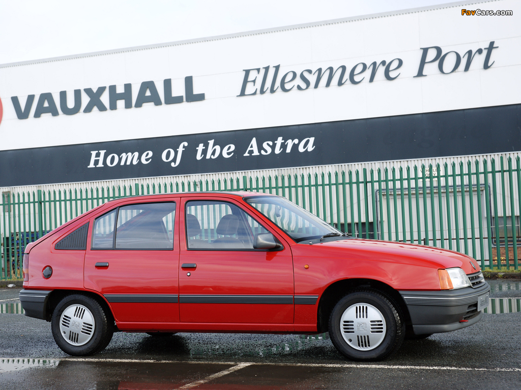 Vauxhall Astra 5-door 1984–91 wallpapers (1024 x 768)