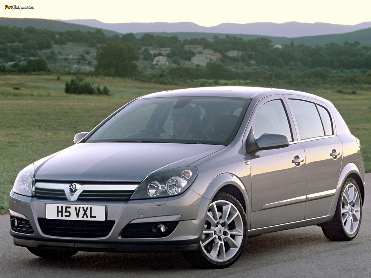 Vauxhall Astra 5-door 2004–07 pictures (1280 x 960)