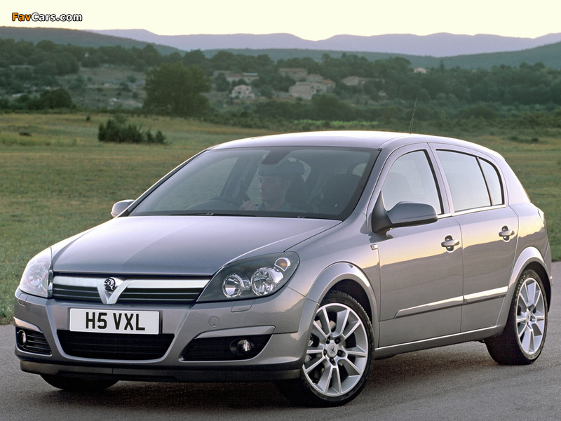 Vauxhall Astra 5-door 2004–07 pictures (800 x 600)