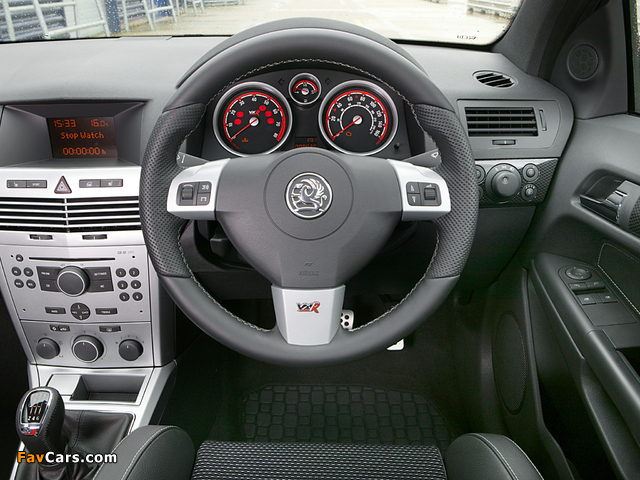 Vauxhall Astra VXR 2005–10 images (640 x 480)
