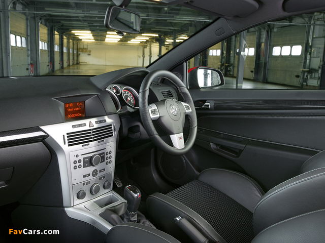 Vauxhall Astra VXR 2005–10 pictures (640 x 480)