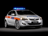 Vauxhall Astra Police 2010–12 images