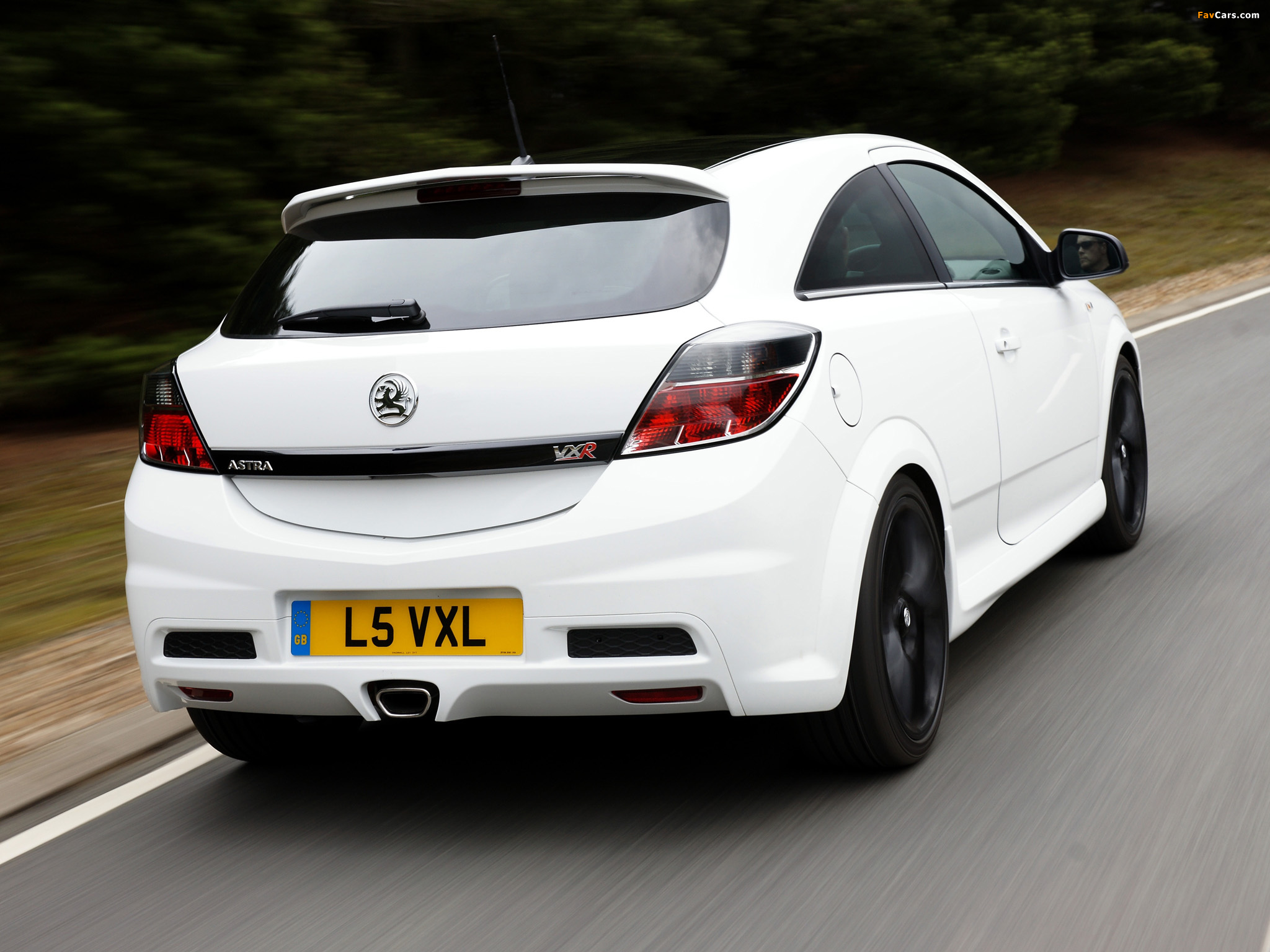 Vauxhall Astra VXR Arctic Special 2010 images (2048 x 1536)