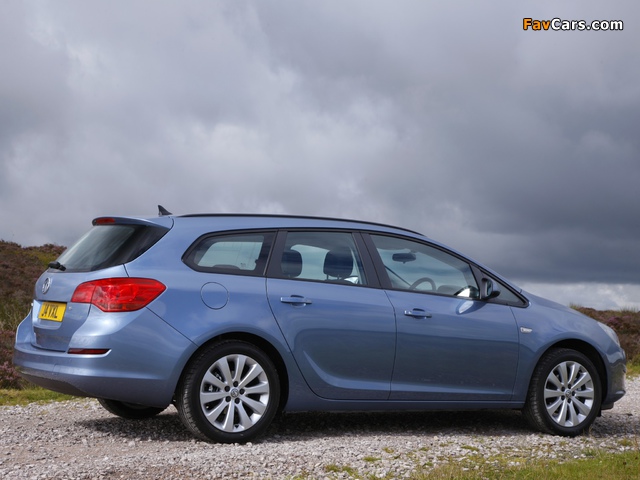 Vauxhall Astra Sports Tourer 2010–12 images (640 x 480)
