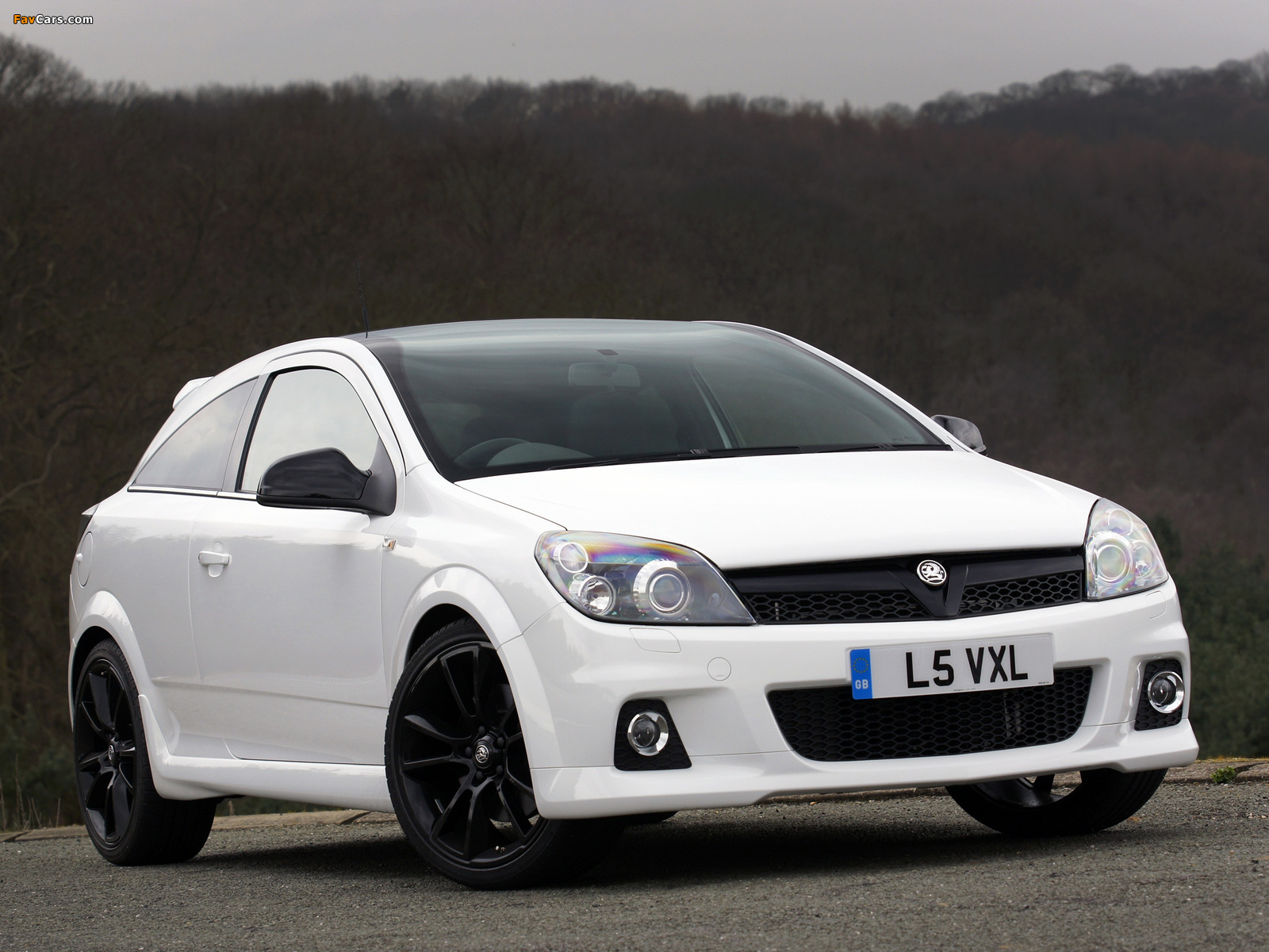 Vauxhall Astra VXR Arctic Special 2010 pictures (1600 x 1200)