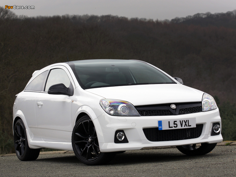 Vauxhall Astra VXR Arctic Special 2010 pictures (800 x 600)