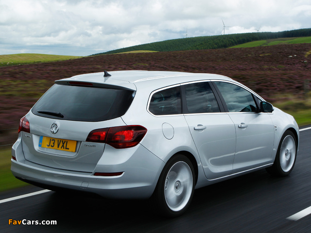 Vauxhall Astra Sports Tourer 2010 wallpapers (640 x 480)