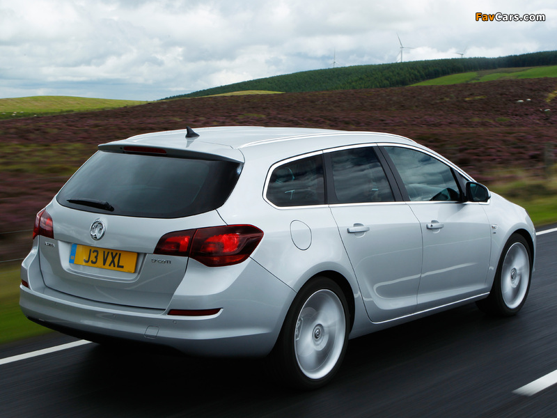 Vauxhall Astra Sports Tourer 2010 wallpapers (800 x 600)