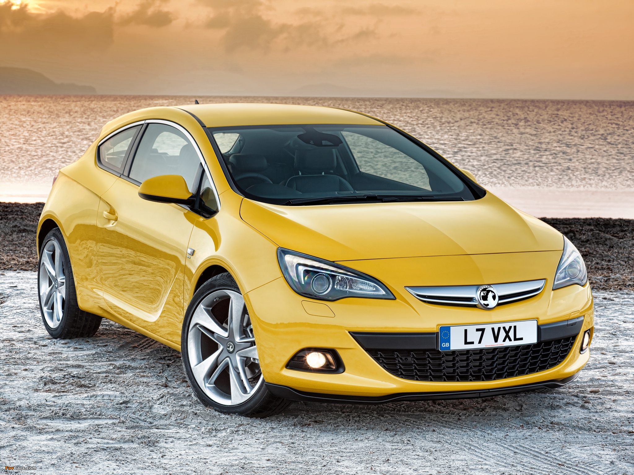 Vauxhall Astra GTC 2011 images (2048 x 1536)