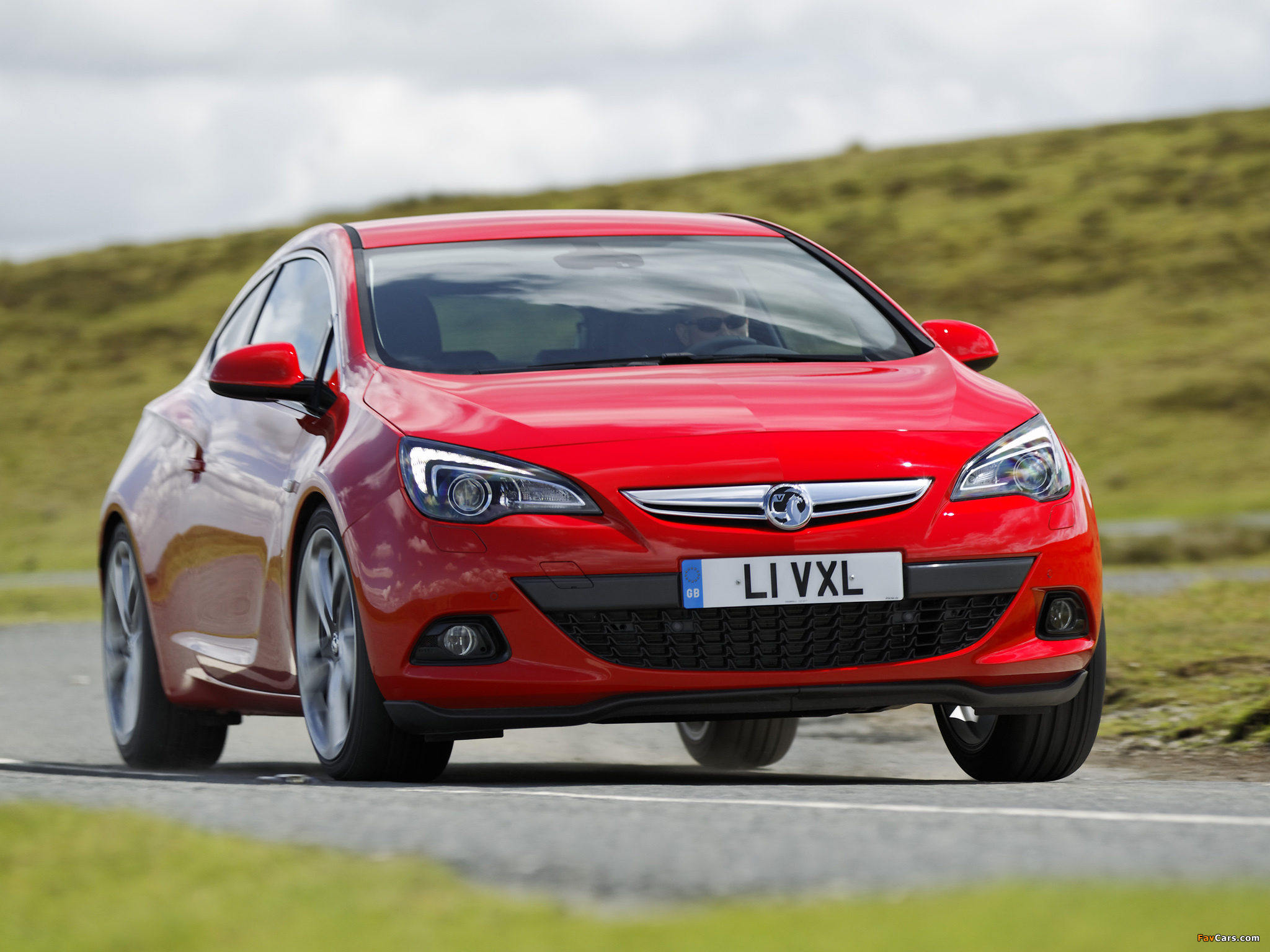 Vauxhall Astra GTC 2011 pictures (2048 x 1536)