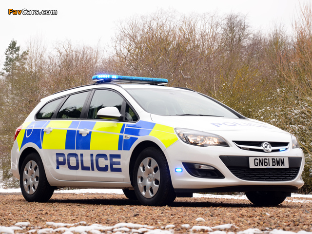 Vauxhall Astra Sports Tourer Police 2012 pictures (640 x 480)