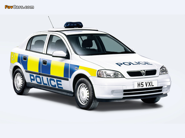 Vauxhall Astra 5-door Police 1998–2004 wallpapers (640 x 480)
