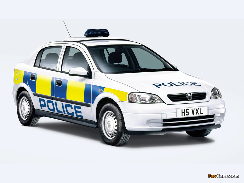 Vauxhall Astra 5-door Police 1998–2004 wallpapers (800 x 600)
