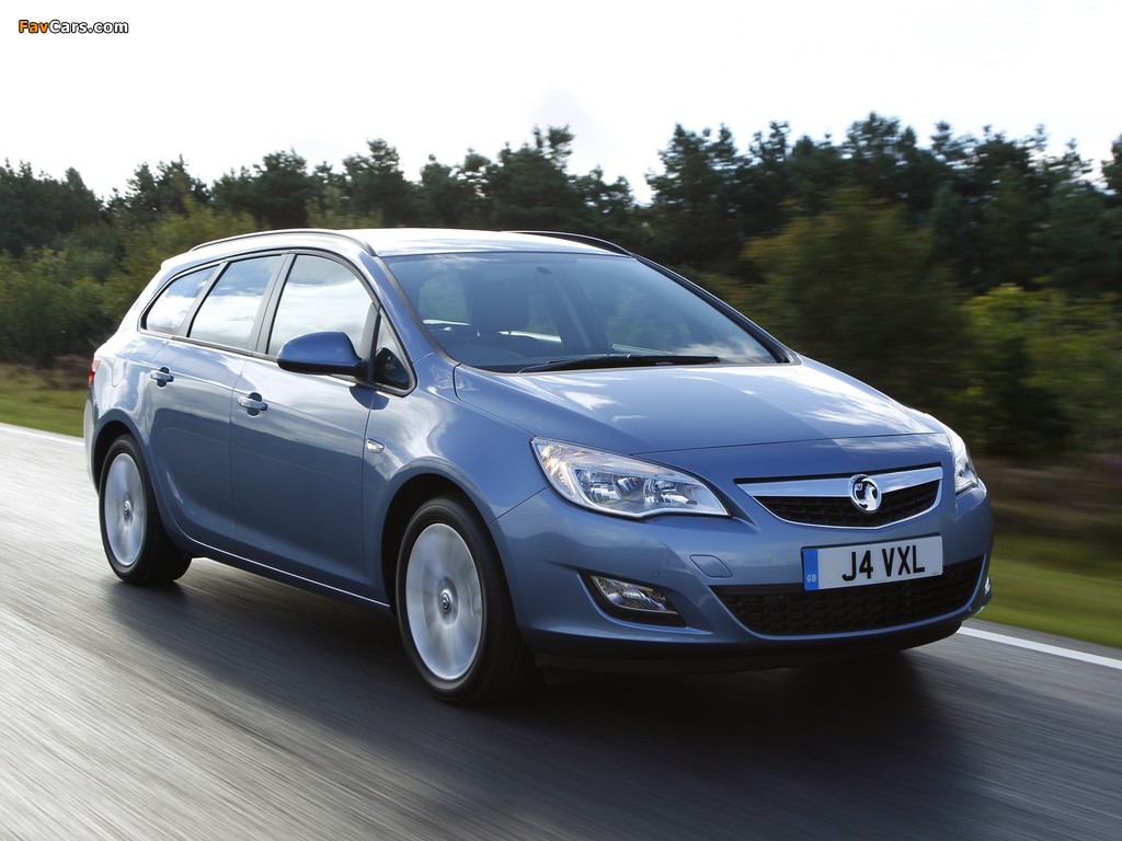 Vauxhall Astra Sports Tourer 2010 wallpapers (1024 x 768)