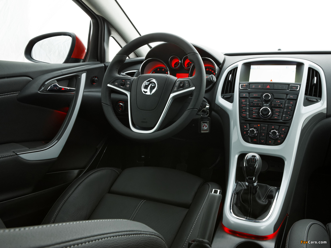 Vauxhall Astra GTC 2011 wallpapers (1280 x 960)