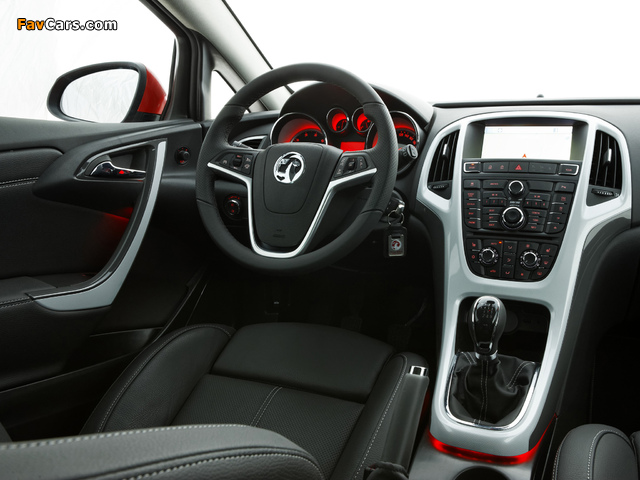 Vauxhall Astra GTC 2011 wallpapers (640 x 480)