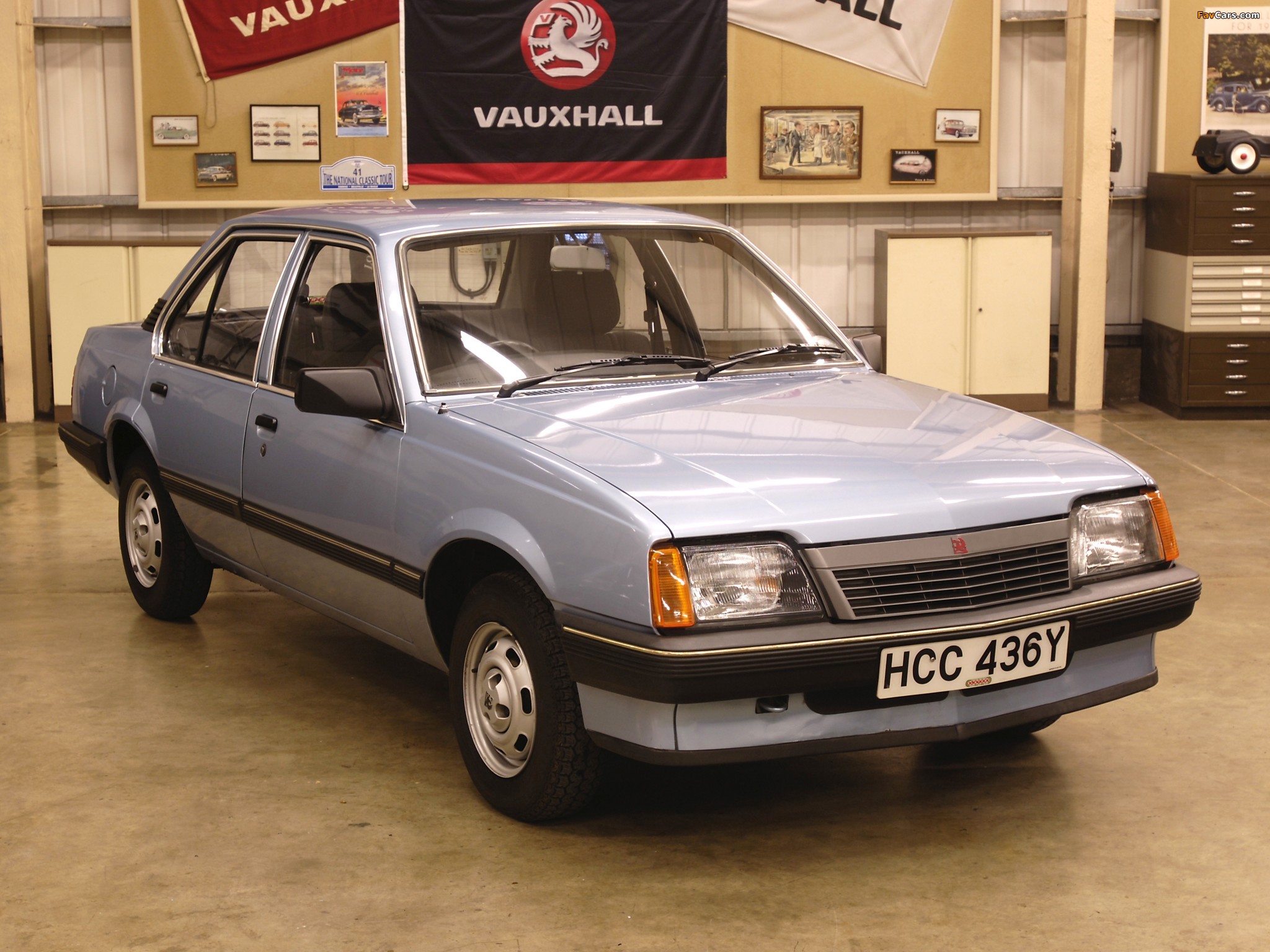 Images of Vauxhall Cavalier Saloon 1981–88 (2048 x 1536)