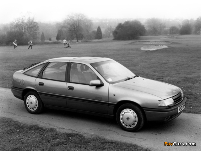 Photos of Vauxhall Cavalier SRi Hatchback 1988–92 (640 x 480)
