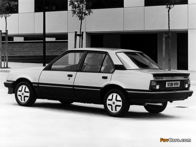 Pictures of Vauxhall Cavalier SR Saloon 1982–88 (640 x 480)