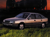Pictures of Vauxhall Cavalier CD Hatchback 1988–92