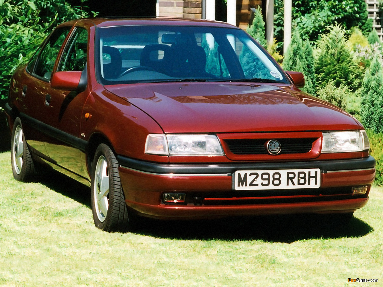 Vauxhall Cavalier CDX Saloon 1993–95 images (1280 x 960)