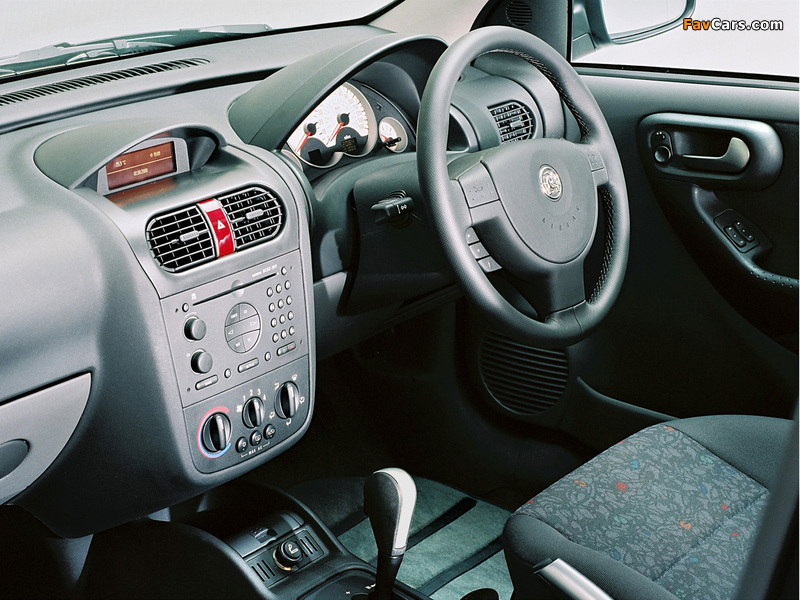 Photos of Vauxhall Corsa 5-door (C) 2000–03 (800 x 600)